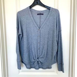 2/$15 MixMatch iLike NEW Abercrombie & Fitch Grey tie front V- Neck